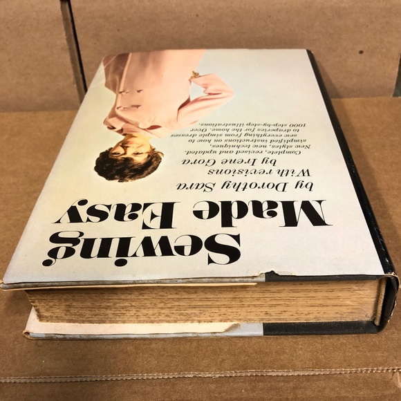 Vintage 1960's Sewing Made Easy Hardcover Book, Dorothy Sara, complete updated - Picture 5 of 12